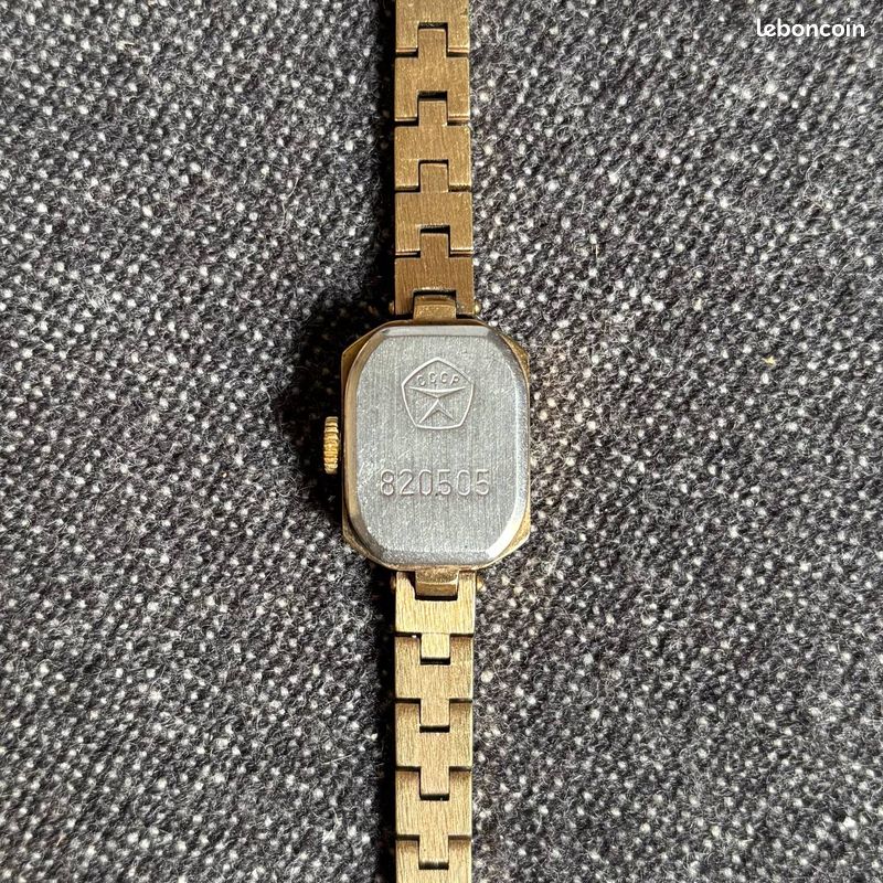 Montre Mécanique Vintage Luch - Fabriquée En URSS - Pour Femme - Occasion
