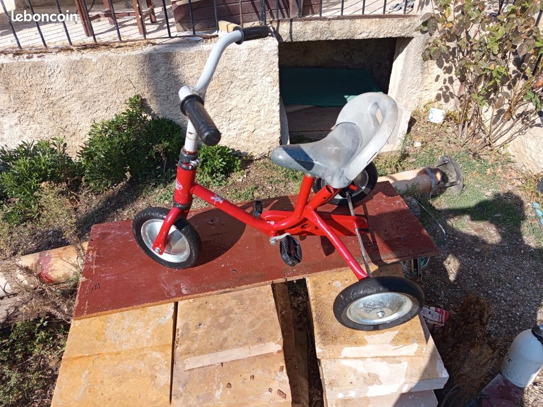 Vélo à roulette (image 1)