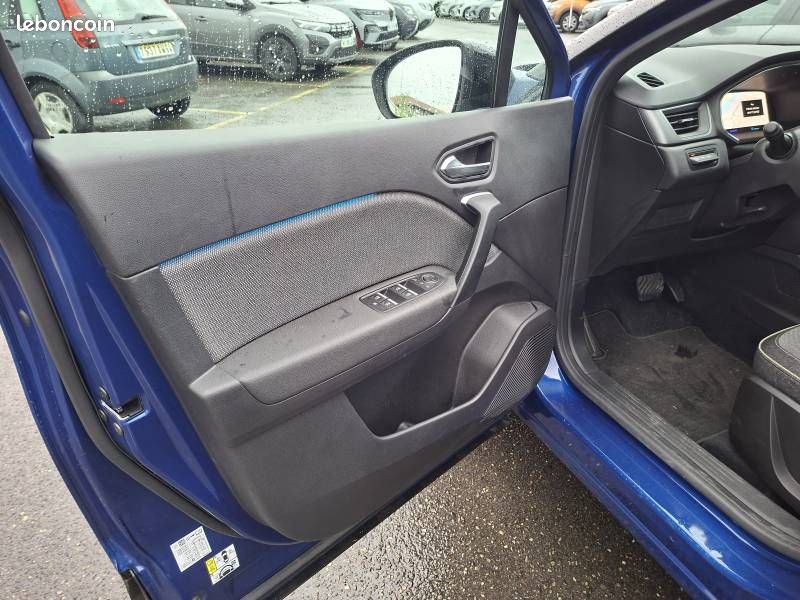 Renault Captur E-Tech full hybrid 160 ch Techno (image 12)