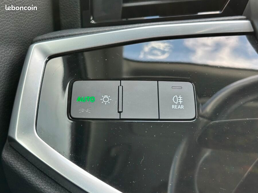 Audi Q3 Sportback 35 TFSI 150 2WD S tronic 7 S line Ext. Hayon EL. Camera (image 27)