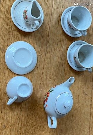 Dinette en porcelaine peinte/Service à thé (image 2)