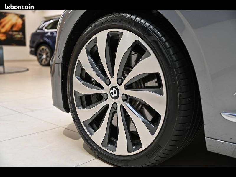 Bentley Flying Spur V6 3.0 HYBRID (image 18)