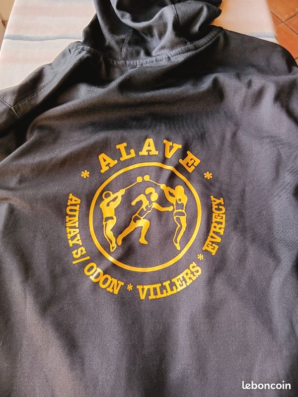 Sweat athlétisme (image 1)