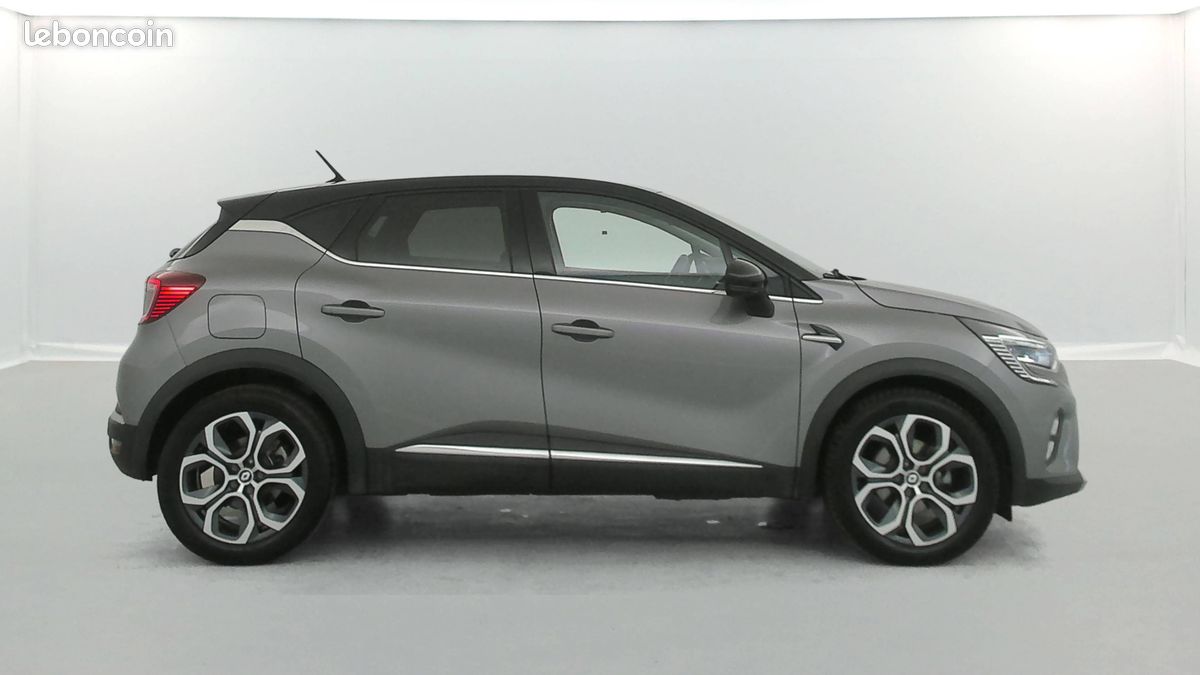 RENAULT Captur E-Tech Plug-in 160 - 21 Intens (image 6)