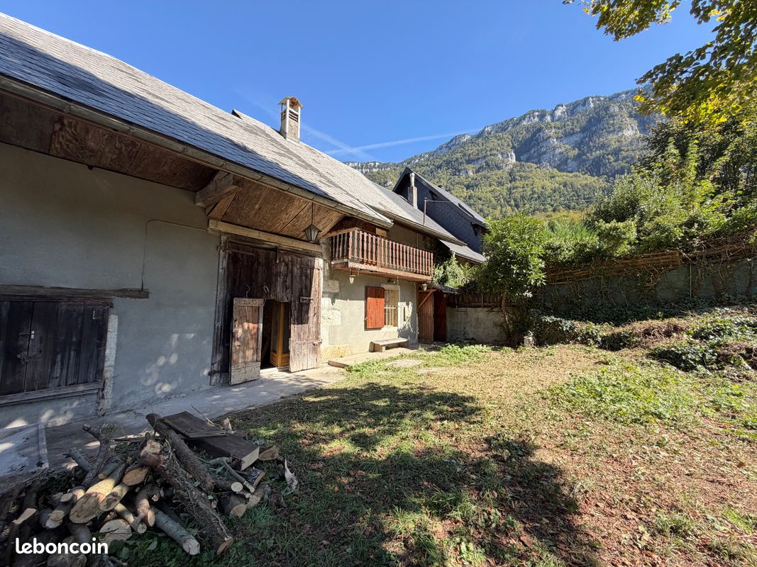 Maison 3 pièces 76 m² · à Saint-Thibaud-de-Couz · 76 m² · 95 000 €