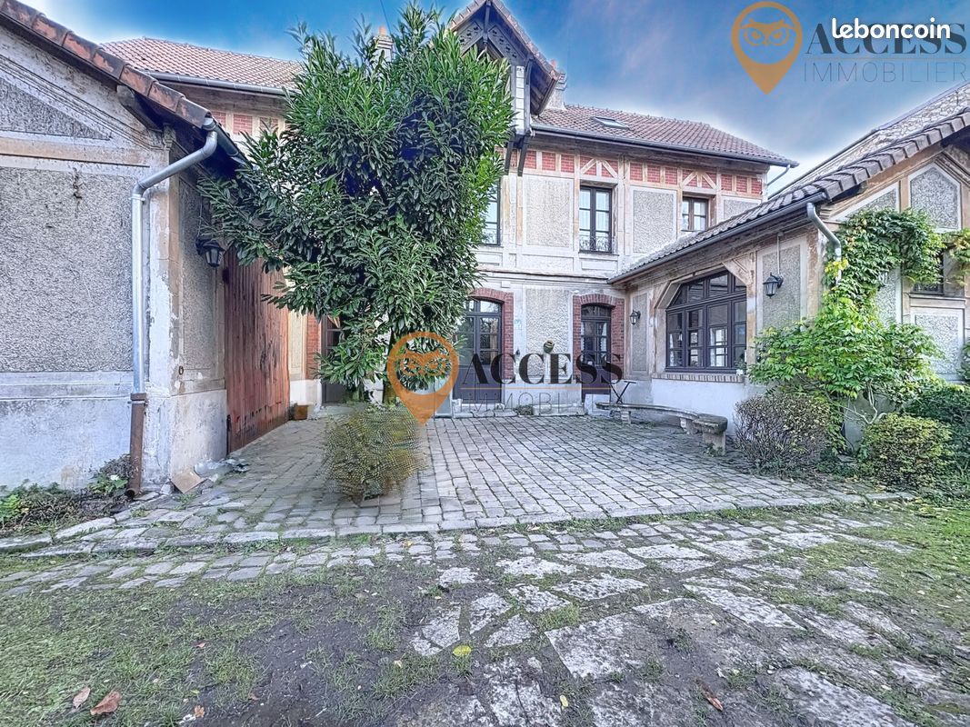Maison 9 pièces 196 m² · à Montmorency · 196 m² · 705 000 €