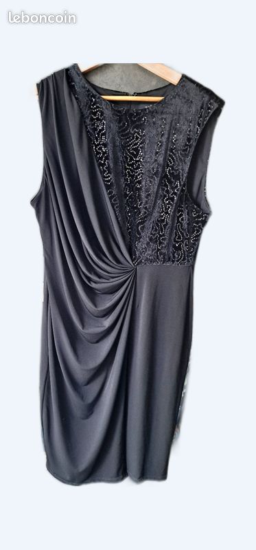 Robe Femme Wallis Grise – Taille 10, Longueur Genoux, Sans Manches – Occasion Excellent état
