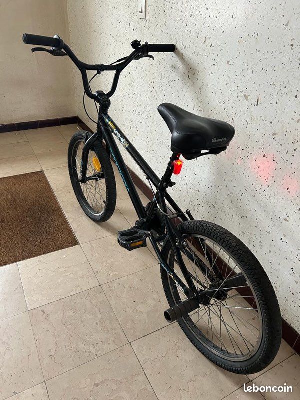 Vélo BMX (image 5)