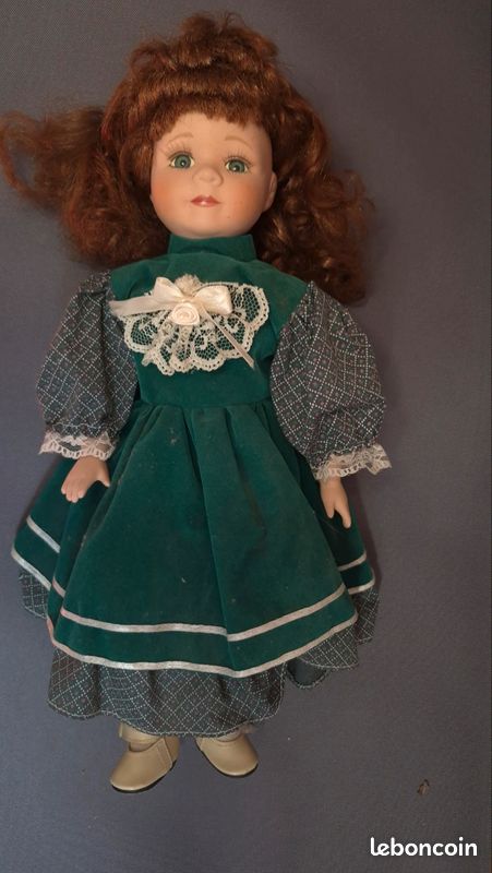 Petite Robe Ancienne De Poupée Ancienne