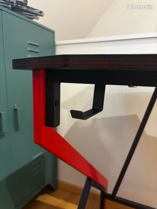 Bureau Gaming BUT - Plateau Carbone & Support Casque 🎮 (image 3)