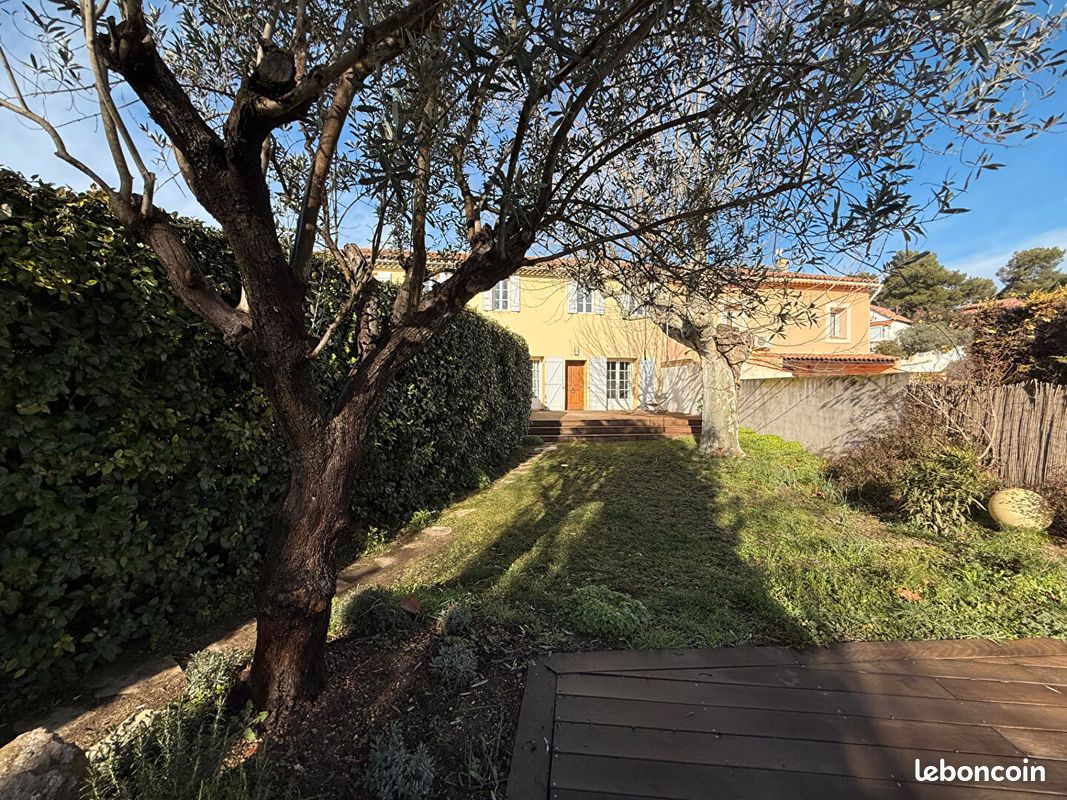 Maison 5 pièces 111 m² · à Bouc-Bel-Air · 111 m² · 478 400 €