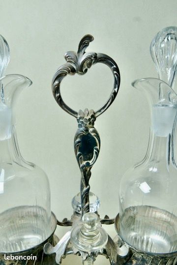 Huilier Vinaigrier En Métal Argenté Et Cristal Ciselé – Décor Floral, Vintage