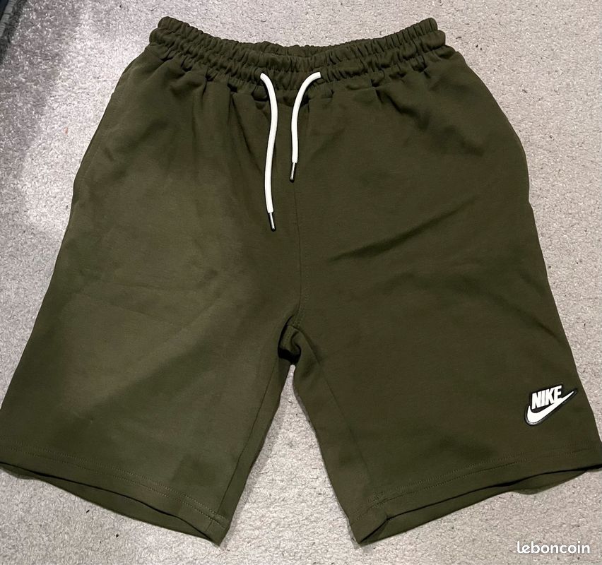 Short Nike neuf (image 1)