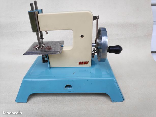 Ancienne Petite Machine à Coudre Pour Enfant – Baby Jouet Vintage
