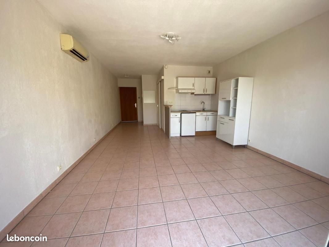Appartement 1 pièce 30 m² · à Laragne-Montéglin · 30 m² · 375 €/mois