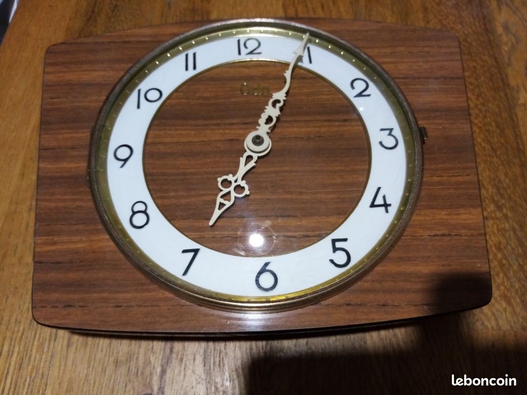 Horloge pendule formica vintage murale ODO jaune