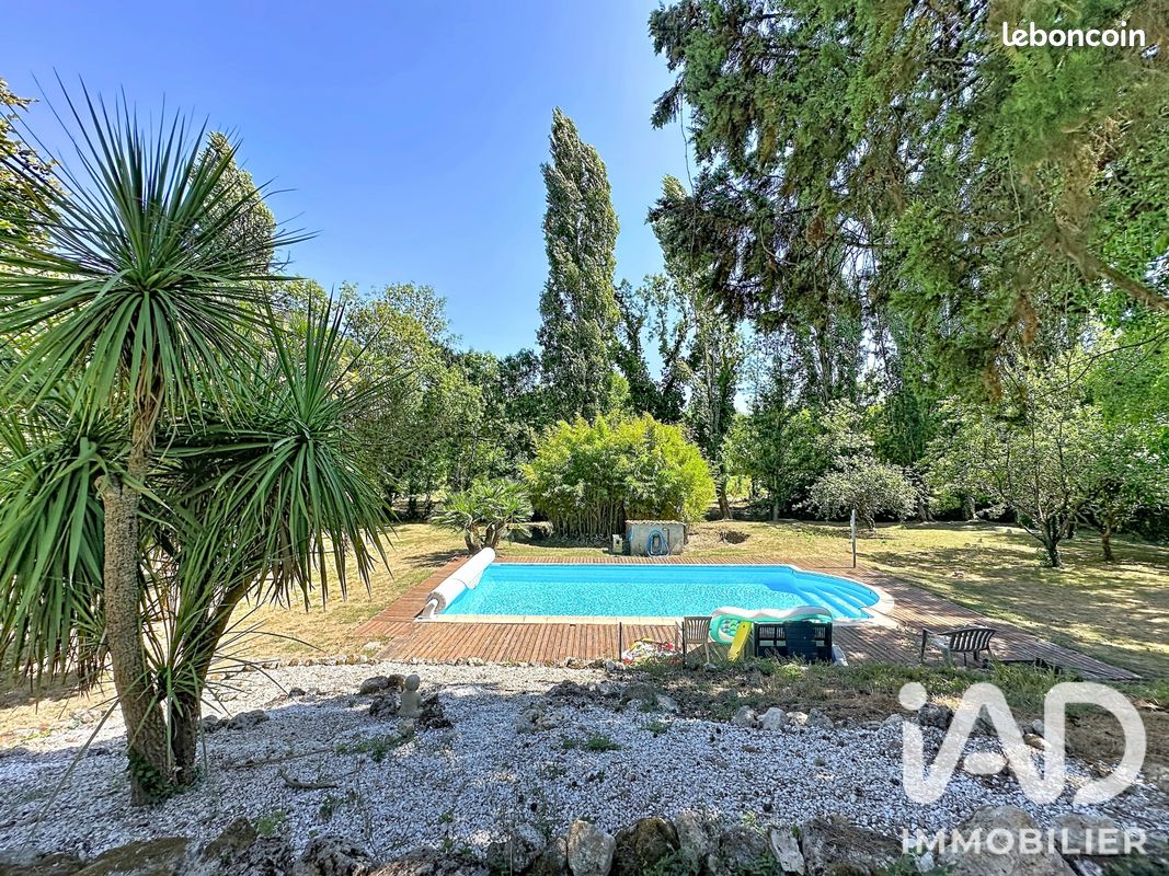 Maison 6 pièces 172 m² · à Saint-Nazaire-sur-Charente · 172 m² · 393 000 €