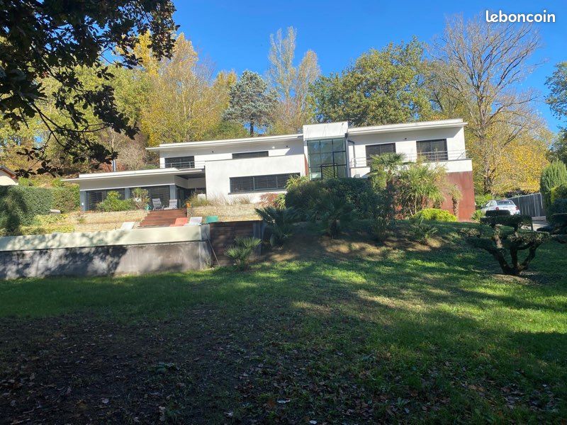 Maison 6 pièces 245 m² · à Rouffiac-Tolosan · 245 m² · 1 490 000 €