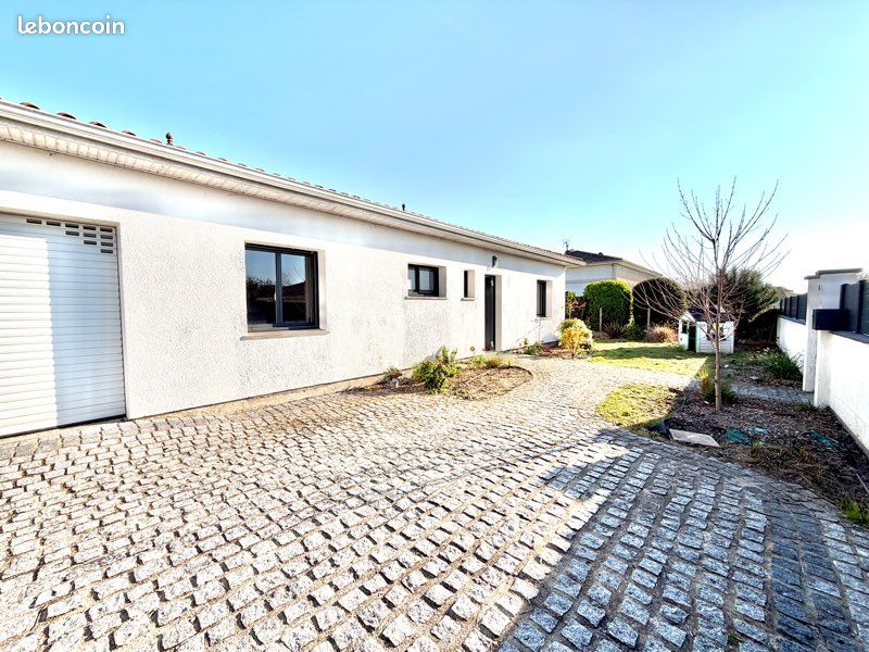 Maison 4 pièces 115 m² · à Ambarès-Et-Lagrave · 115 m² · 1 650 €