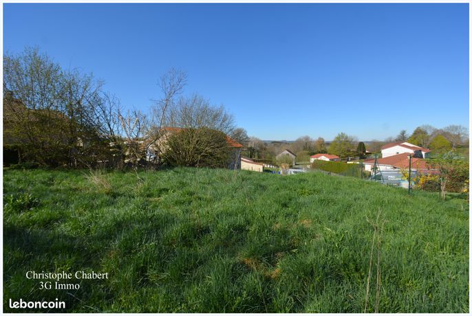 Vente | Terrain constructible | 725 m² | Saint-Ours