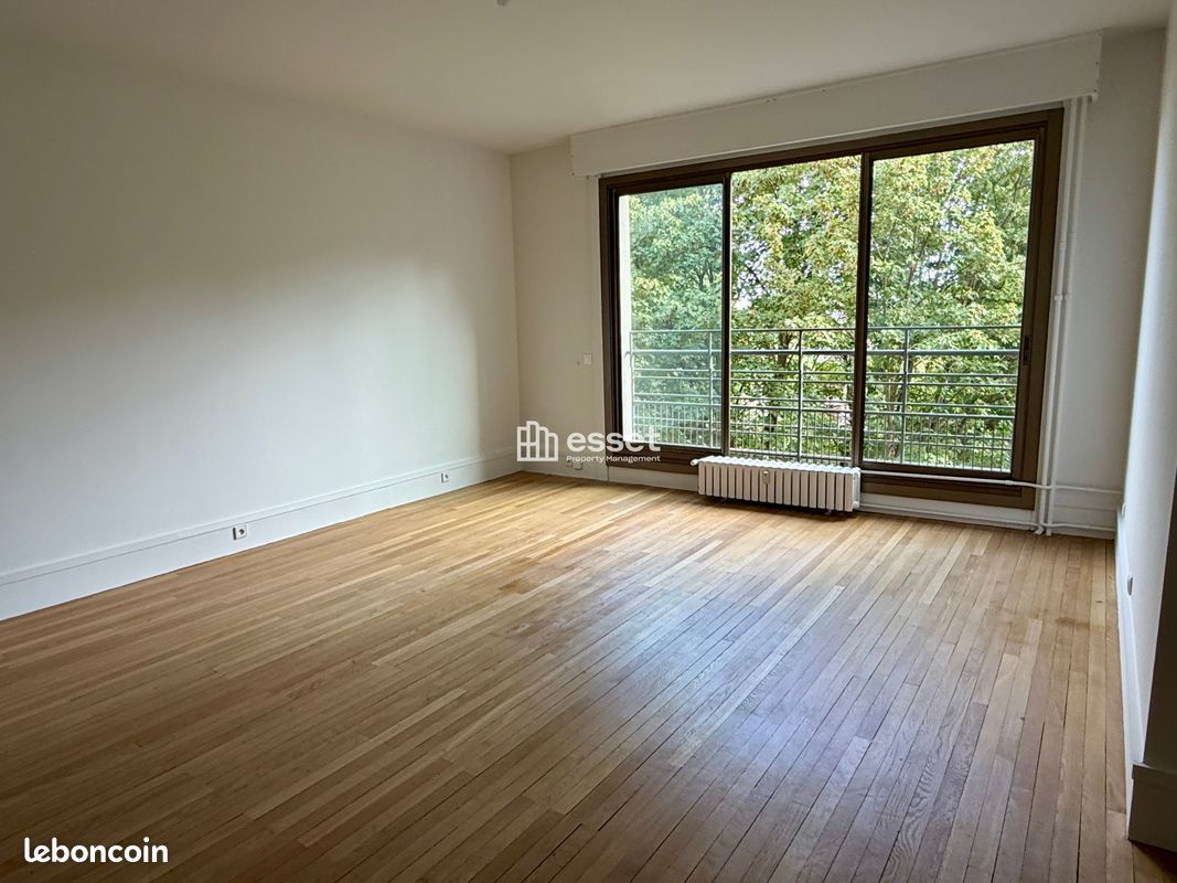 Appartement 4 pièces 127 m² · à Saint-Cloud · 127 m² · 2 700 €/mois