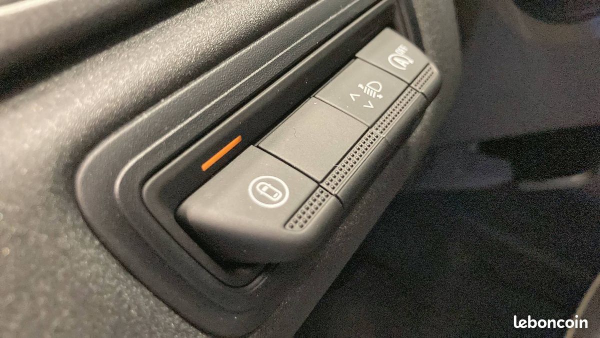 RENAULT CAPTUR techno TCe 90 (image 18)