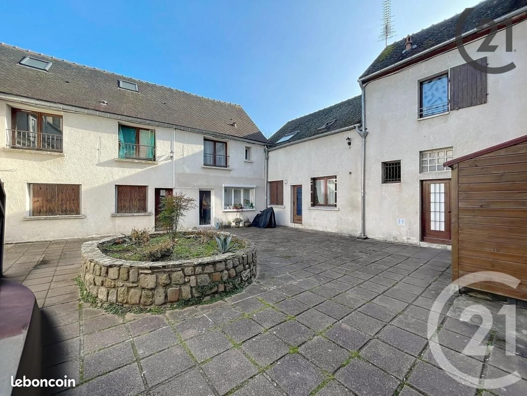 Appartement 2 pièces 54 m² · à Sens · 54 m² · 50 000 €