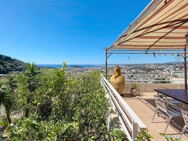 Maison 2 pièces 166 m² — 1