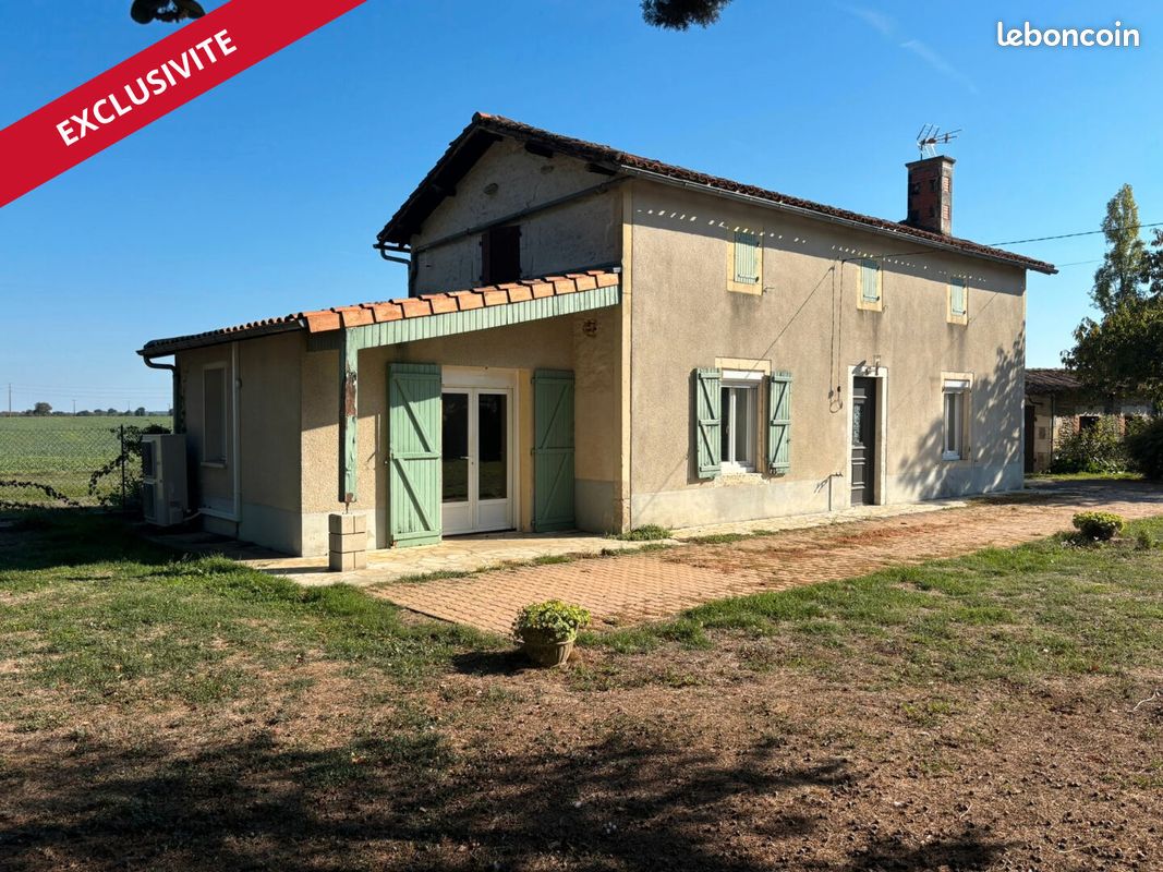 Maison 3 pièces 94 m² · à Savigné · 94 m² · 165 000 €