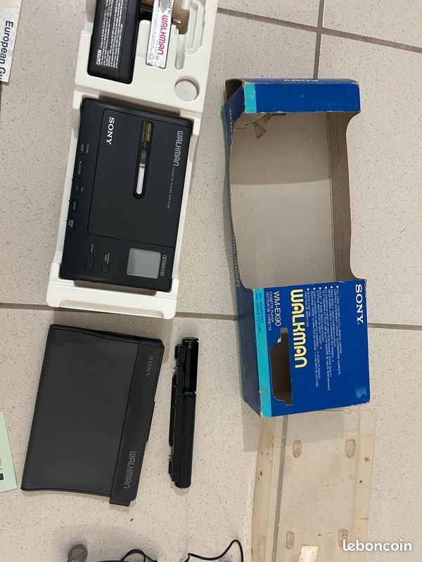 Sony Walkman WM-EX90 - Pour Pièces Ou Réparation - Lecteur Cassette Vintage