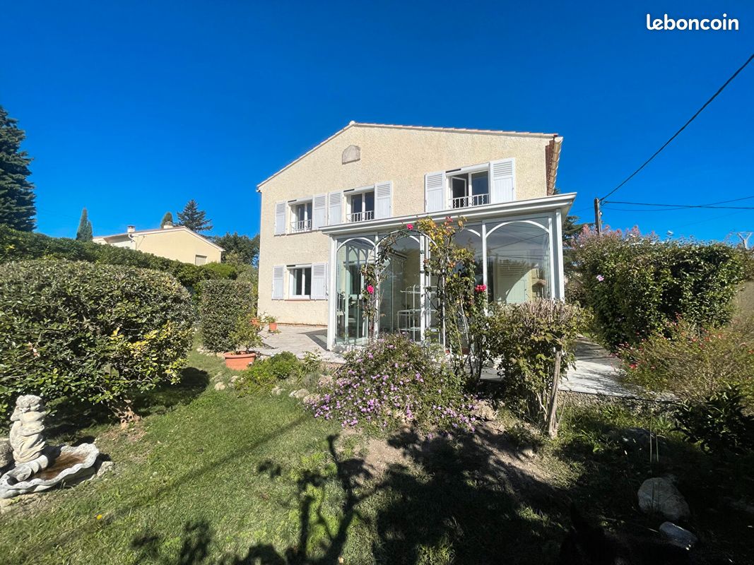 Maison 5 pièces 132 m² · à Pélissanne · 132 m² · 472 500 €