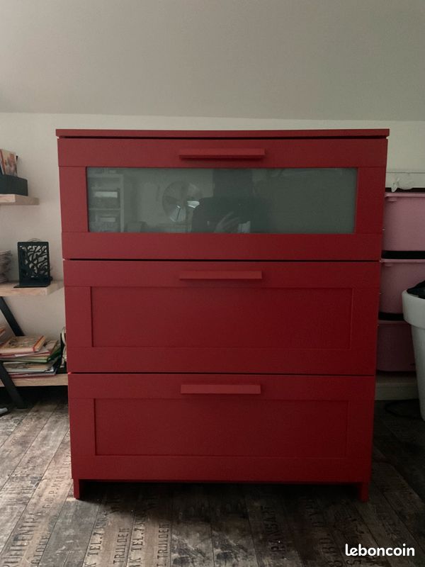 Commode rouge (image 1)