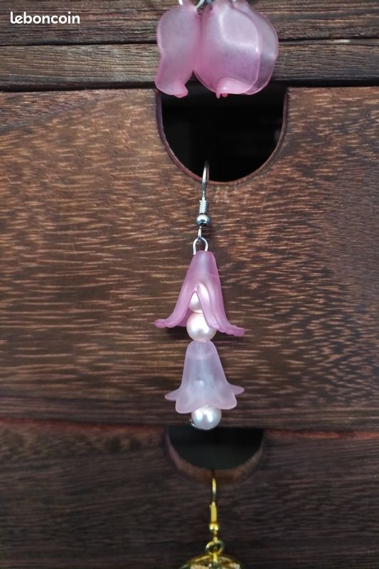Boucles d'oreille artisanales (image 1)