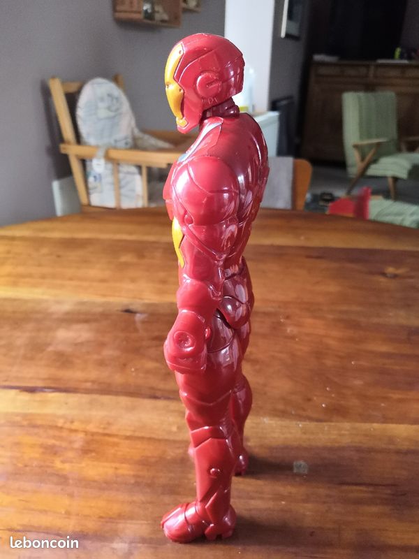 Figurine Iron Man Marvel (image 3)