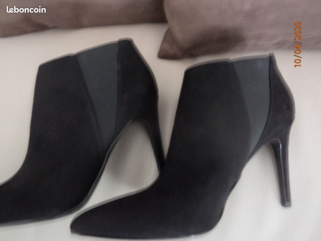 Chaussures femme daim noir modèle boots neuves (image 5)