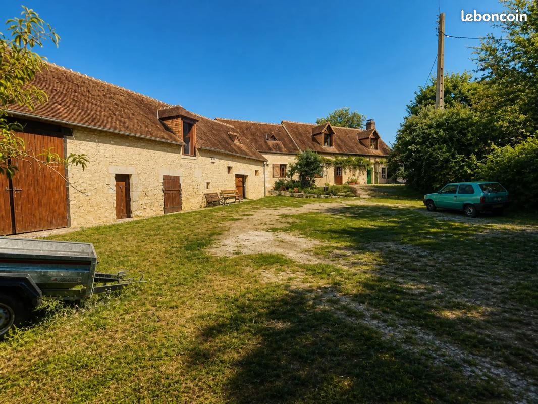 Maison 10 pièces 240 m² · à Mayet · 240 m² · 320 000 €