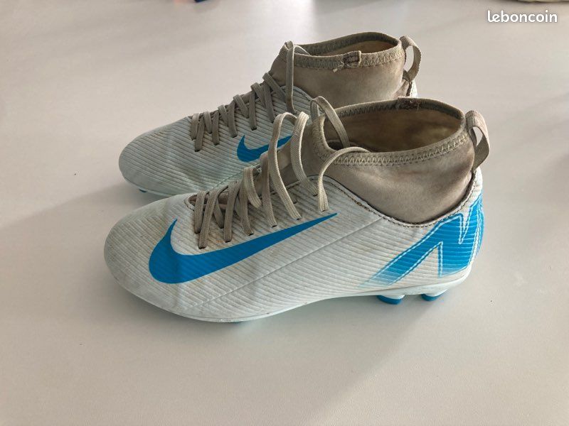 Chaussure FOOT NIKE 36 (image 1)
