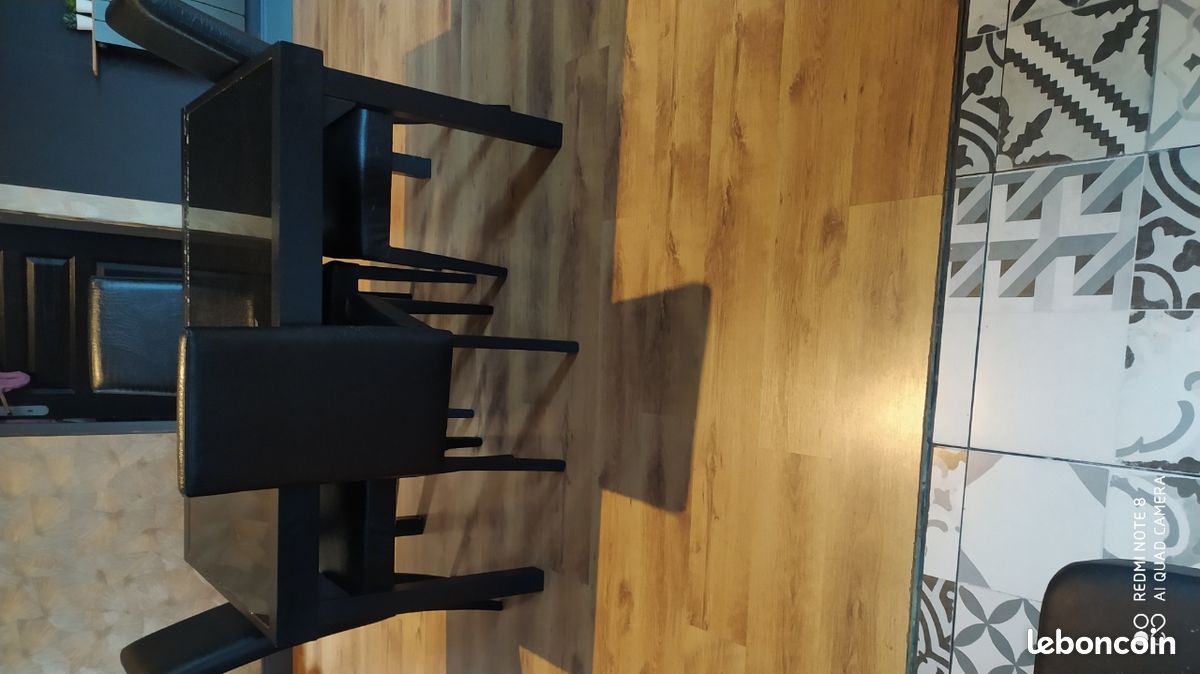 Chaises (image 2)