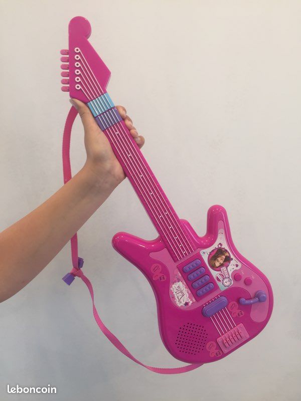 Guitare violetta (image 2)