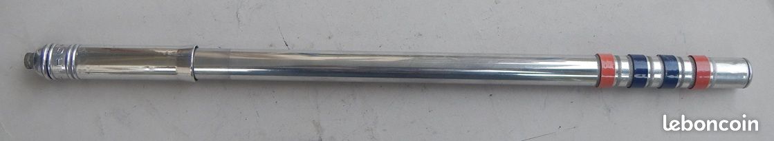 Ancienne Pompe à Vélo Ad Hoc – Pour Pièces Détachées / Ne Fonctionne Pas