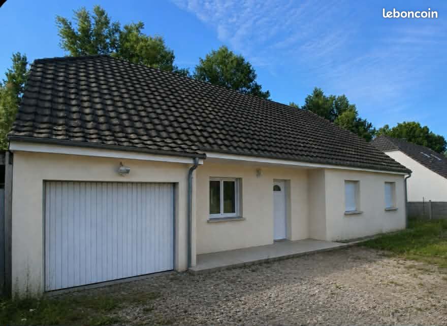 Maison 5 pièces 100 m² · à Verrières · 100 m² · 1 300 €