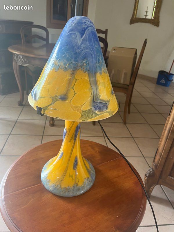 Lampe en verre certifié (image 1)