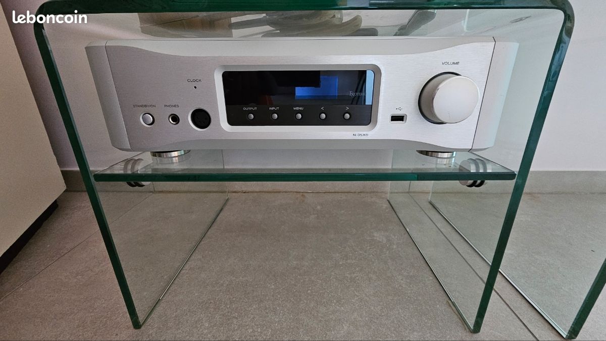DAC/préamplificateur/lecteur réseau ESOTERIC N-05XD (image 12)