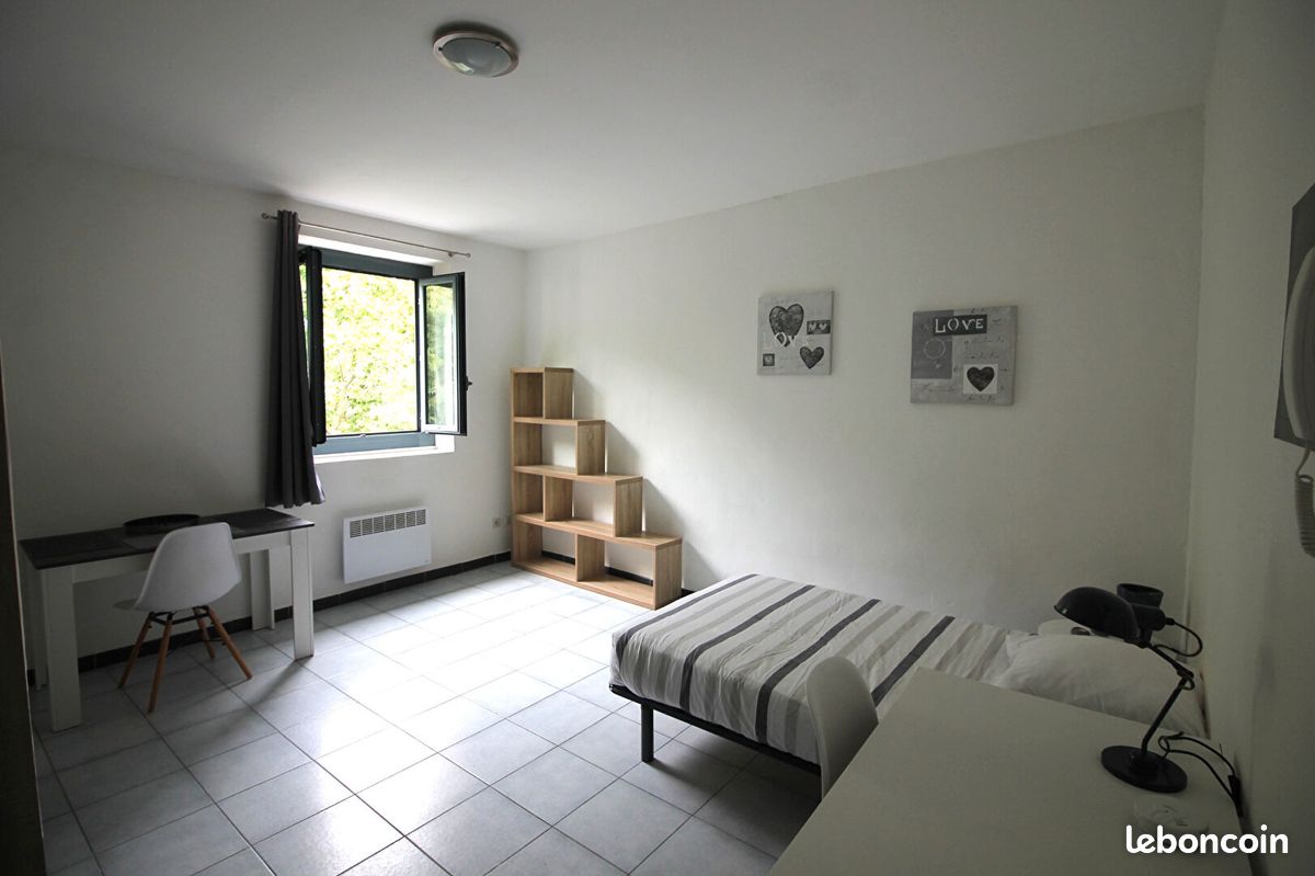 Appartement 1 pièce 25 m² · à Nîmes · 25 m² · 480 €