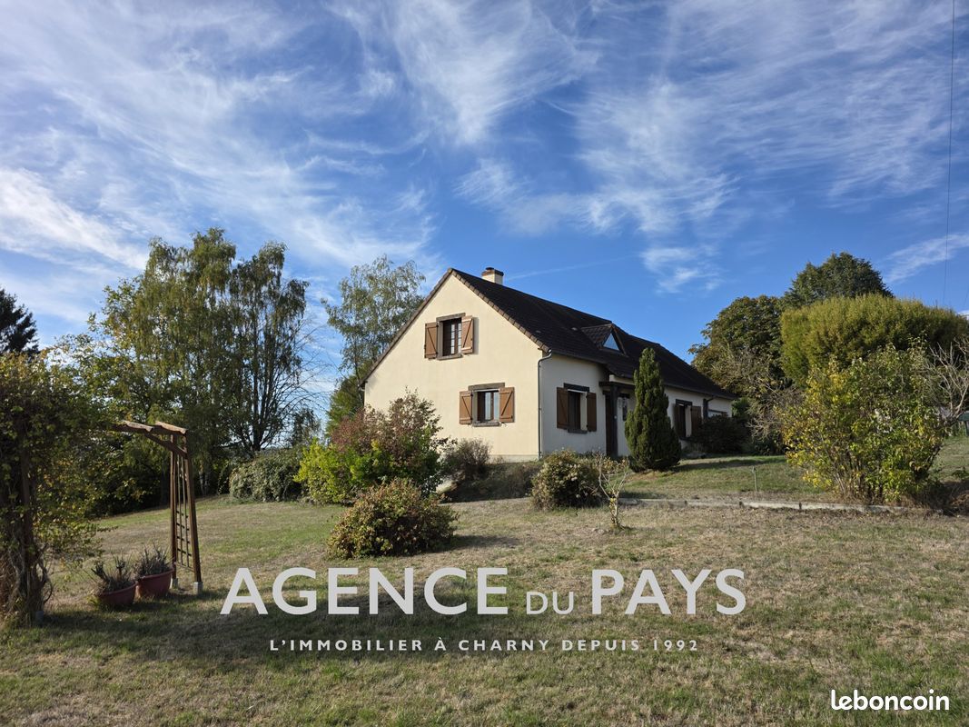 Maison 4 pièces 149 m² · à Château-Renard · 149 m² · 185 000 €