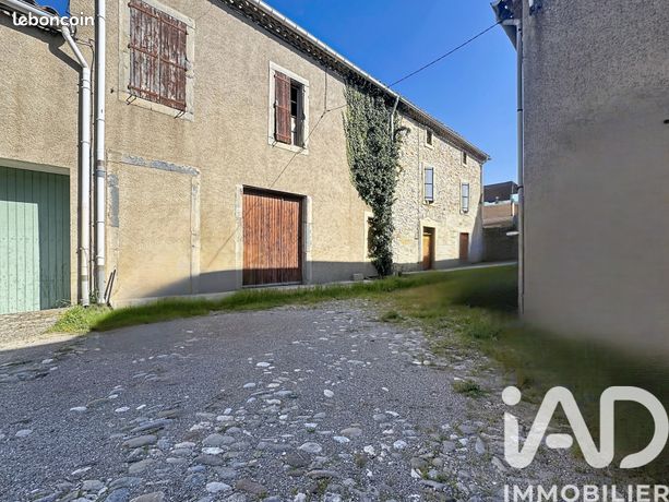 Maison 10 pièces 240 m²