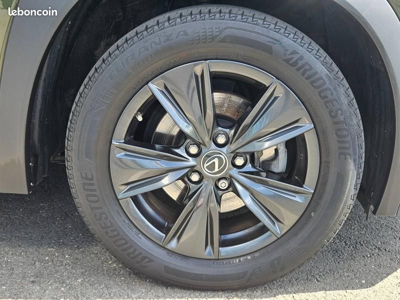Lexus UX 250h 2WD Luxe Plus MY22 (image 25)
