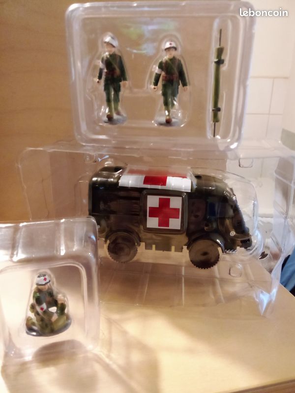 Utility 1:43 compatibel met Renault 206 E1 Ambulance Usines Renault Régie nationale (UTR35 Utility 1:43 compatibel met Renault 206 E1 Ambulance Usines Renault Régie nationale (UTR35