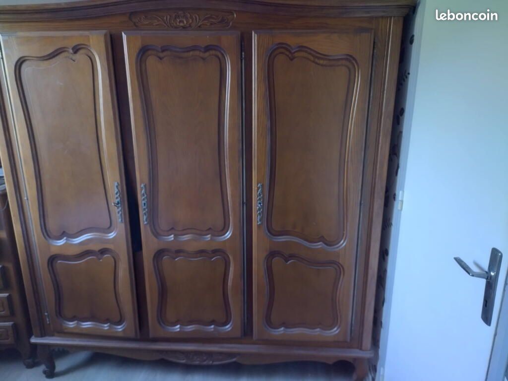 Armoire 3 portes (image 1)