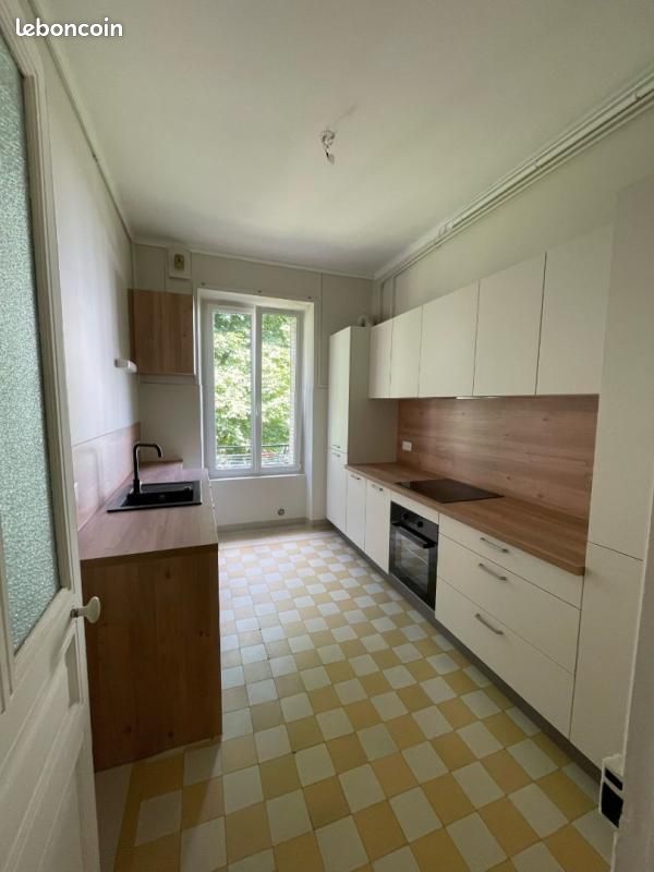 Appartement 4 pièces 83 m² · à Nancy · 83 m² · 910 €